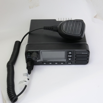 주문 Motorola DGM8500 차량 무전기 45W 25km 범위 VHF UHF 온라인 제품