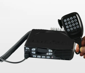 모바일 라디오 송신기 자동차 워키 토키 25W VHF DMR TKD840 / TKD740 차량에 장착된 쌍방향 라디오