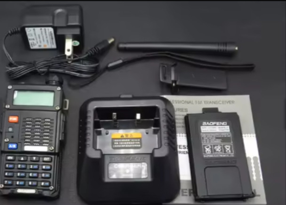 바오펜 VHF UHF 듀얼 밴드 두 방향 라디오 무선 통신 키보드 BF F8 장거리